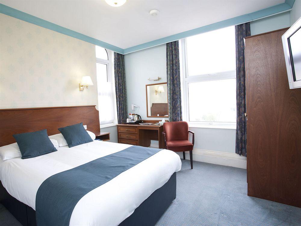 Tlh Victoria Hotel - Tlh Leisure, Entertainment And Spa Resort Torquay Exterior photo