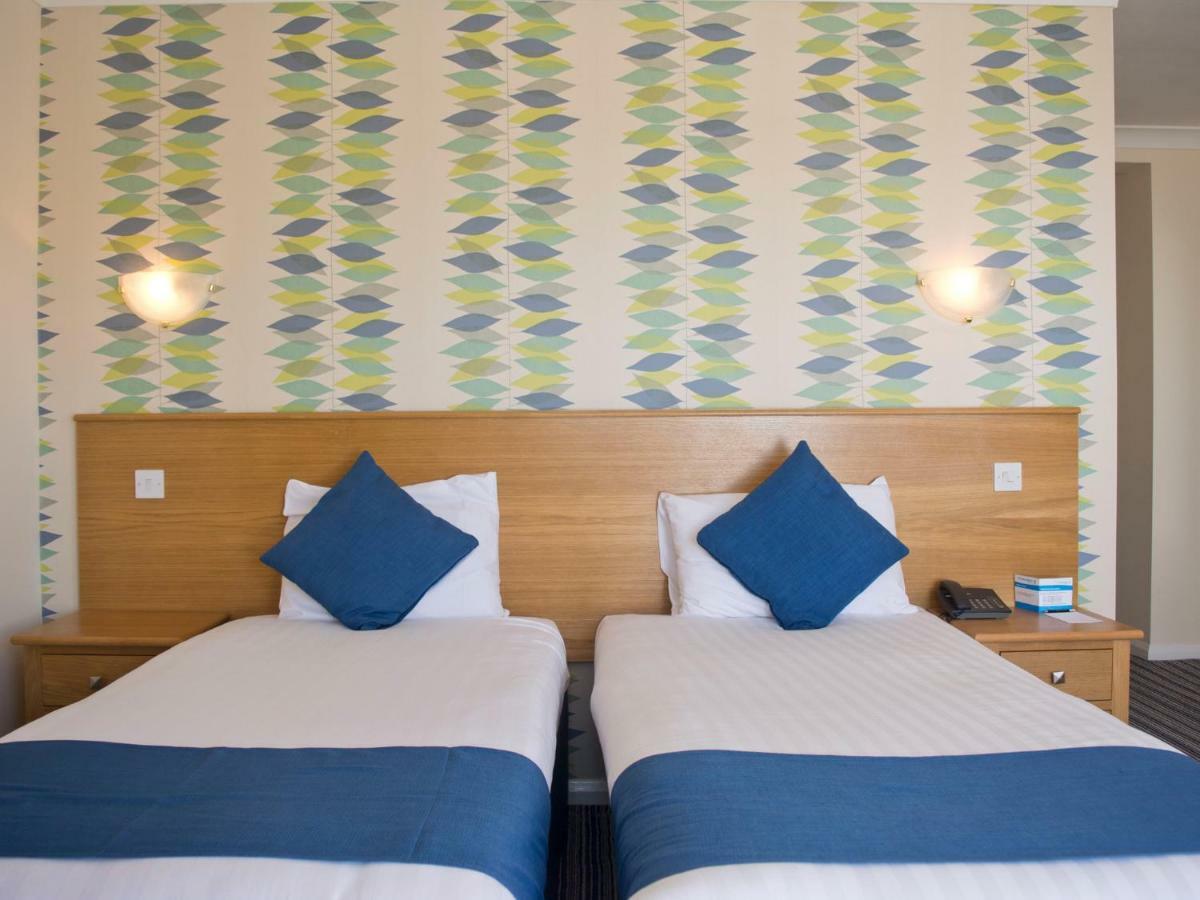 Tlh Victoria Hotel - Tlh Leisure, Entertainment And Spa Resort Torquay Exterior photo