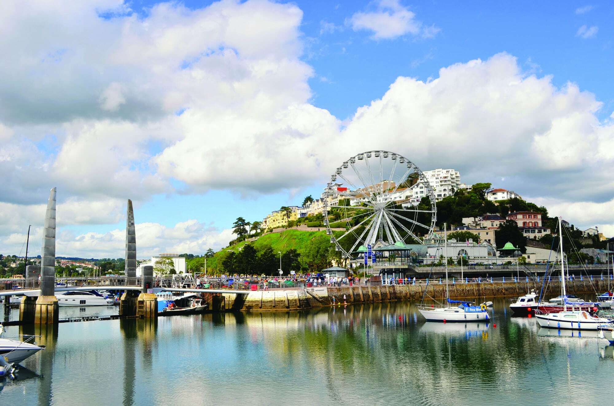 Tlh Victoria Hotel - Tlh Leisure, Entertainment And Spa Resort Torquay Exterior photo